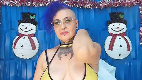 Snapshot of sandyrosee_ chatting on 12/17/24, 06:09 Sandy Rose online show from 12/17/24, 06:09