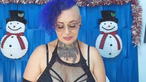 Snapshot of sandyrosee_ chatting on 12/30/24, 06:05 Sandy Rose online show from 12/30/24, 06:05