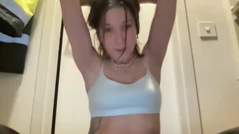 Sandy online show from 11/23/25, 09:03