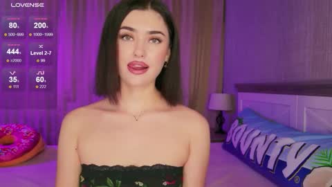 Sandy online show from 10/24/25, 03:36