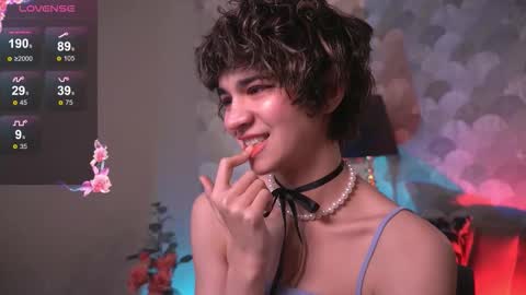 Viola  online show from 11/17/25, 08:58