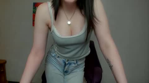 karina online show from 04/15/26, 07:48