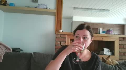 sanroom online show from 09/22/25, 12:18