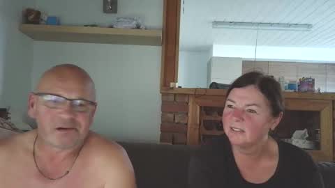 sanroom online show from 09/26/25, 02:43