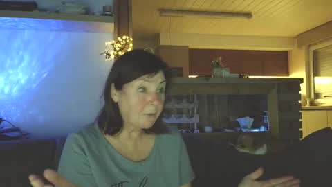 sanroom online show from 11/25/25, 03:56