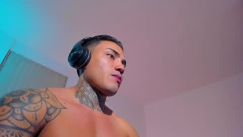 Santi Ferrer online show from 03/19/26, 02:59