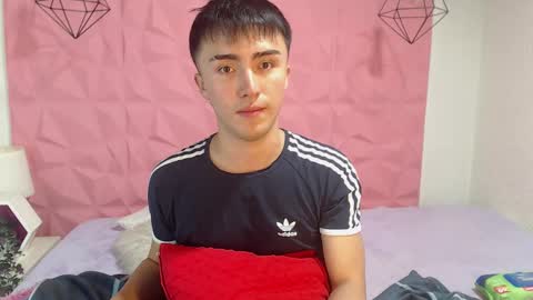 Snapshot of santi_fabulous chatting on 03/06/25, 06:19 santi_fabulous online show from 03/06/25, 06:19