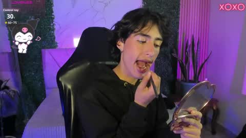 SANTY online show from 04/23/26, 02:24