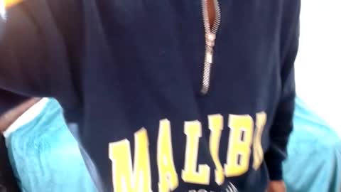 Snapshot of santi_ss chatting on 09/25/25, 09:51 santi_ss online show from 09/25/25, 09:51