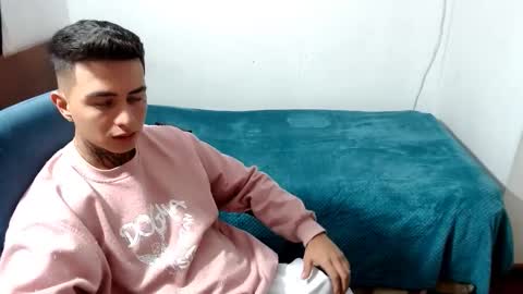 Snapshot of santi_ss chatting on 09/27/25, 08:47 santi_ss online show from 09/27/25, 08:47