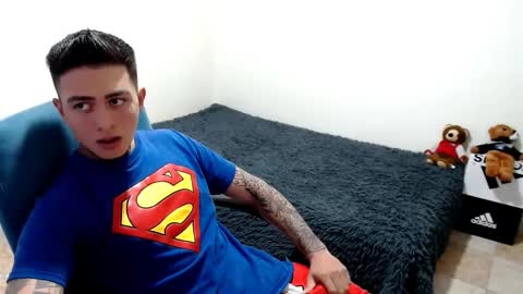 Snapshot of santi_ss chatting on 10/16/25, 06:53 santi_ss online show from 10/16/25, 06:53