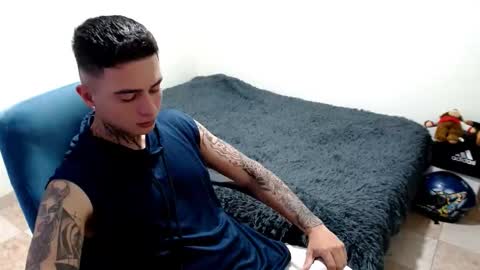 Snapshot of santi_ss chatting on 10/27/25, 07:07 santi_ss online show from 10/27/25, 07:07