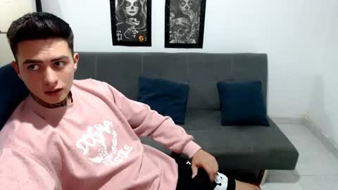 Snapshot of santi_ss chatting on 11/05/25, 02:11 santi_ss online show from 11/05/25, 02:11