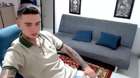 Snapshot of santi_ss chatting on 11/08/25, 04:07 santi_ss online show from 11/08/25, 04:07