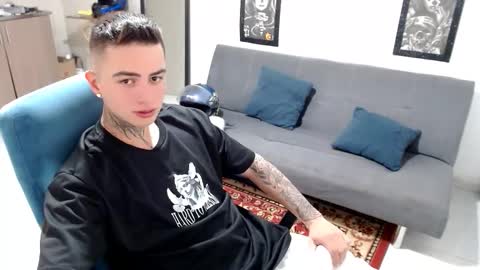 Snapshot of santi_ss chatting on 11/09/25, 02:59 santi_ss online show from 11/09/25, 02:59