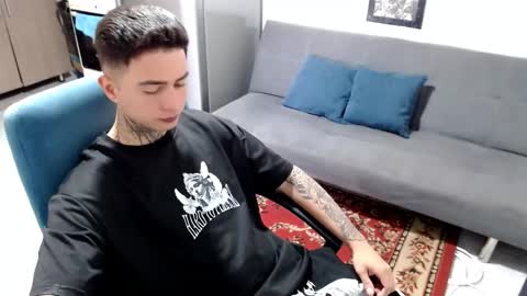 Snapshot of santi_ss chatting on 01/17/26, 12:54 santi_ss online show from 01/17/26, 12:54