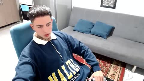 Snapshot of santi_ss chatting on 01/18/26, 01:31 santi_ss online show from 01/18/26, 01:31