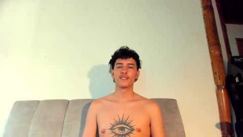 Snapshot of santi_twink19 chatting on 05/23/26, 09:30 santi_twink19 online show from 05/23/26, 09:30