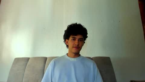 Snapshot of santi_twink19 chatting on 06/09/26, 08:53 santi_twink19 online show from 06/09/26, 08:53