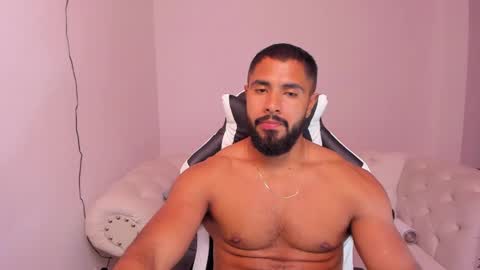 santiago_huntt online show from 02/18/25, 01:10