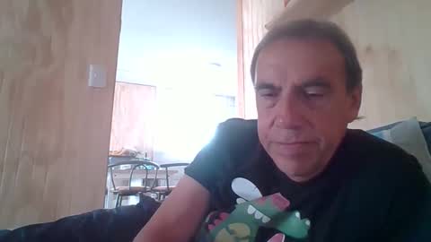 Snapshot of santiago_n chatting on 03/18/26, 04:10 santiago_n online show from 03/18/26, 04:10
