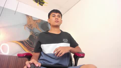 Snapshot of santiagocool chatting on 04/18/26, 12:31 santiagocool online show from 04/18/26, 12:31