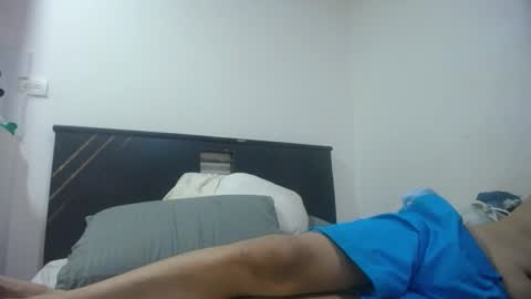 Snapshot of santiagoxxxtreme_ chatting on 12/11/24, 07:09 Santiago online show from 12/11/24, 07:09