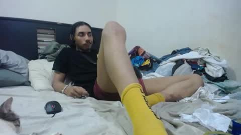 Snapshot of santiagoxxxtreme_ chatting on 12/25/24, 08:18 Santiago online show from 12/25/24, 08:18