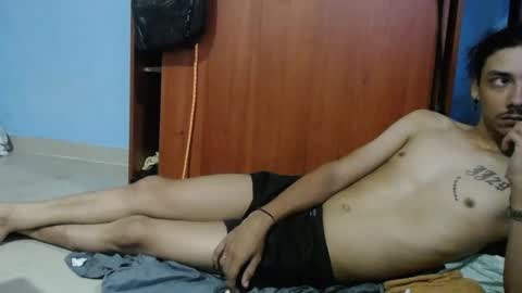 Snapshot of santiagoxxxtreme_ chatting on 02/05/25, 01:47 Santiago online show from 02/05/25, 01:47