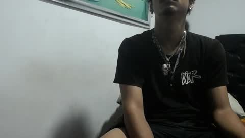 Snapshot of santiagoxxxtreme_ chatting on 09/26/25, 09:19 Santiago online show from 09/26/25, 09:19