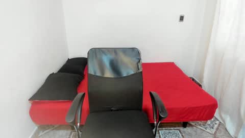 Julius Novachrono  online show from 12/12/24, 07:59