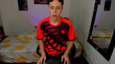 Julius Novachrono  online show from 02/03/26, 06:40