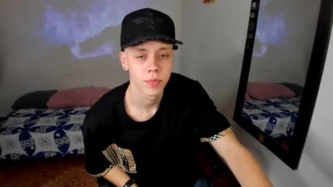 Julius Novachrono  online show from 02/20/26, 05:15