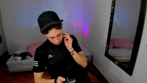 Julius Novachrono  online show from 03/04/26, 09:37