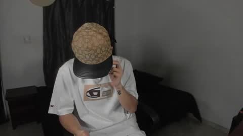 Julius Novachrono  online show from 03/25/26, 11:27