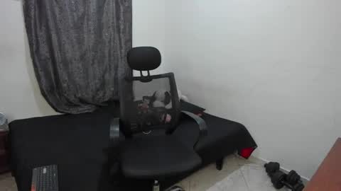 Julius Novachrono  online show from 04/24/26, 05:21