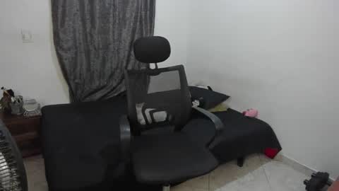 Snapshot of santiceballo chatting on 04/29/26, 05:22 Julius Novachrono online show from 04/29/26, 05:22