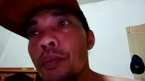 santichai561323 online show from 02/26/25, 03:21