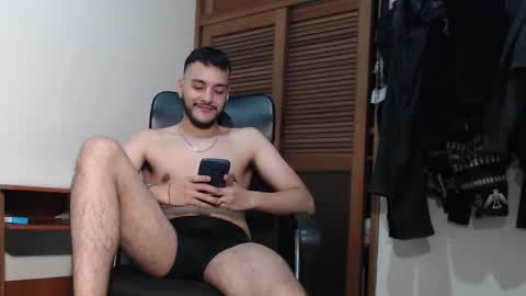 santiexxx online show from 10/19/25, 03:07