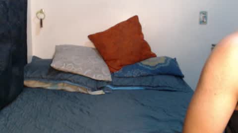 santiexxx online show from 11/25/25, 02:33