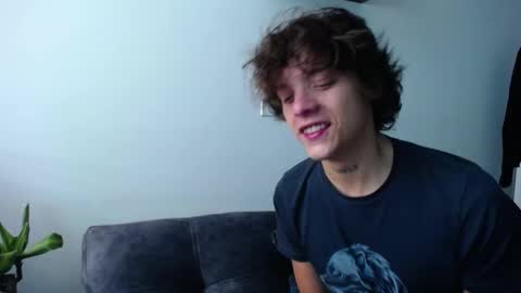 Santii online show from 12/13/24, 12:17