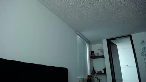 Santii online show from 12/19/24, 07:07