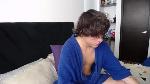 Santii online show from 02/18/25, 03:43