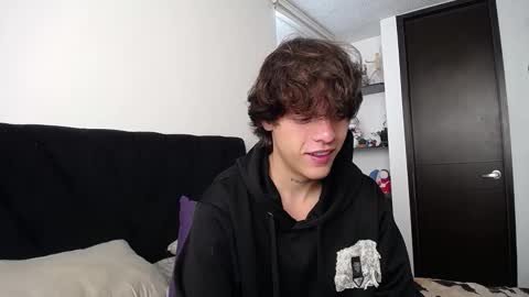 Santii online show from 03/08/25, 01:25