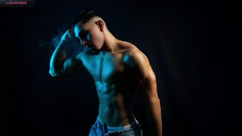 Santiago Seans online show from 04/05/26, 02:03