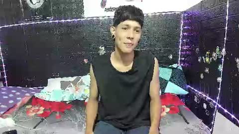 Snapshot of santos_xd chatting on 06/19/26, 03:11 santos online show from 06/19/26, 03:11