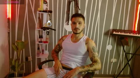 Snapshot of santti_torres chatting on 01/17/25, 02:50 Santy Torres online show from 01/17/25, 02:50