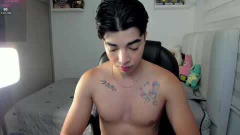 Mr. Santiago online show from 11/23/25, 01:22