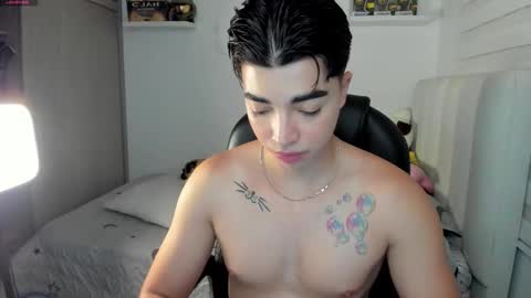 Mr. Santiago online show from 12/05/25, 01:31