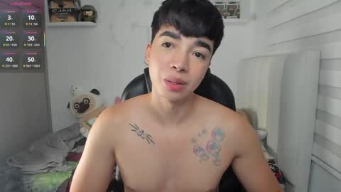 Snapshot of santy7u7 chatting on 04/24/26, 01:46 Mr. Santiago online show from 04/24/26, 01:46